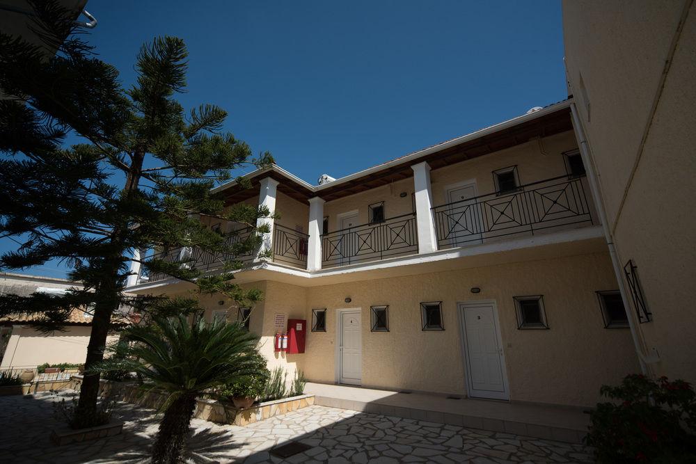 Metaxa Apartments Kávos Buitenkant foto