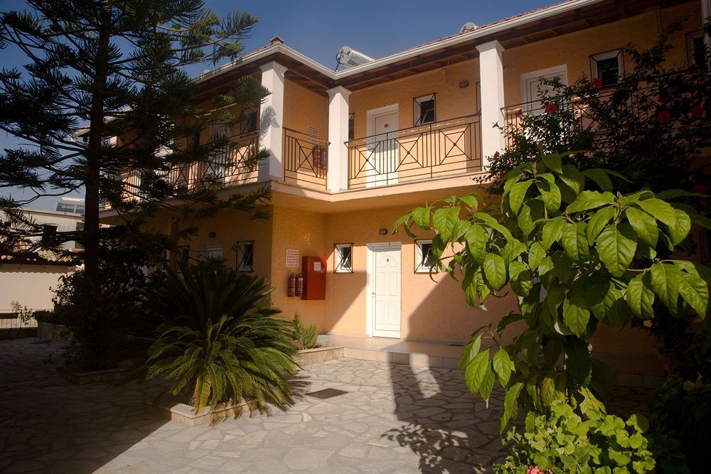 Metaxa Apartments Kávos Buitenkant foto